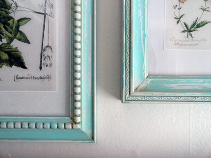 Faux Paint Peel Aged Frames