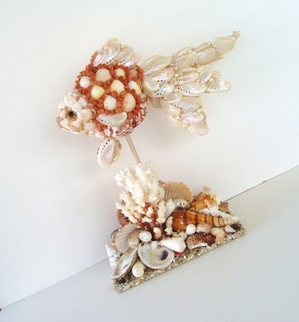 Beautiful art with seashells as seen on HomeandGarden.CraftGossip.com