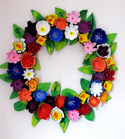 14 Colorful Wreaths You Can Make @craftgossip