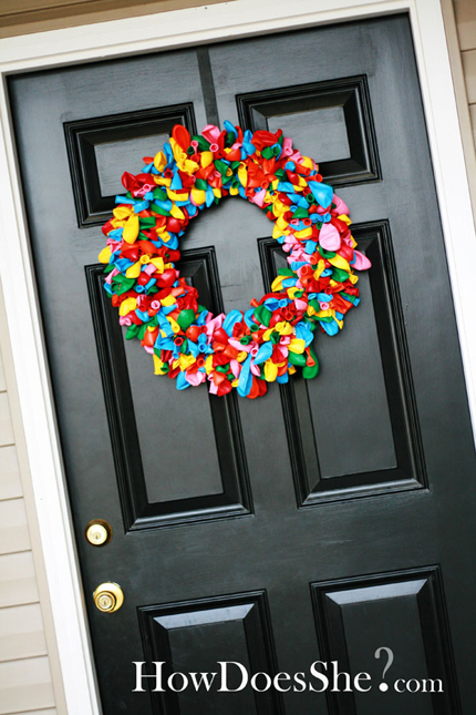 14 Colorful Wreaths You Can Make @craftgossip