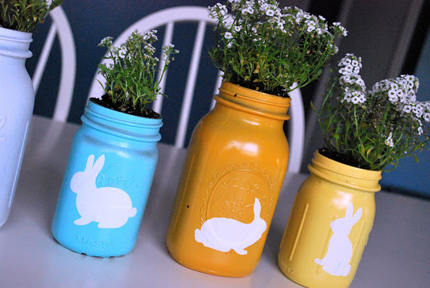 15 Bunny Silhouette Crafts for Easter @craftgossip