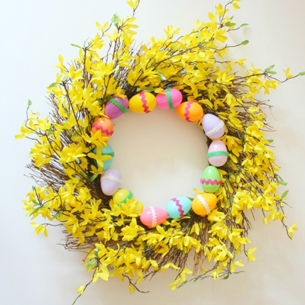 9 More Spring & Easter Wreaths @craftgossip