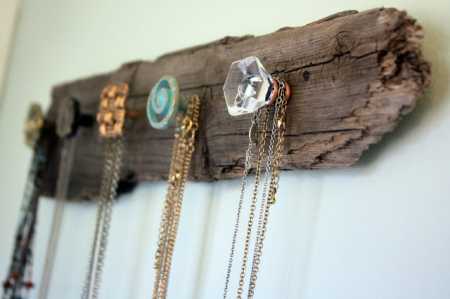 DIY-necklace-holder