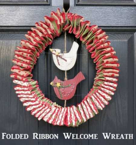 folded-ribbon-welcome-wreath