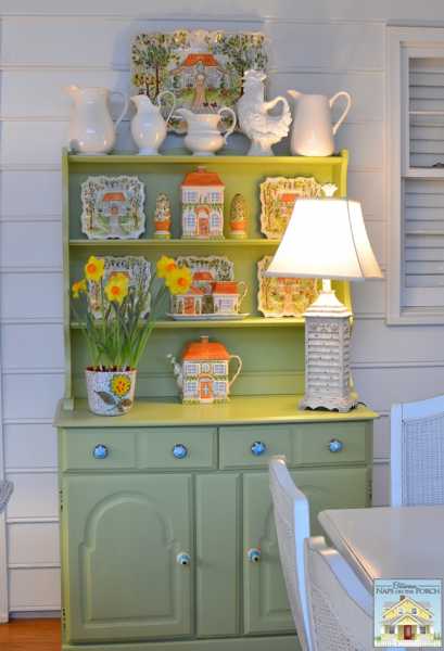 Porch-Hutch-Decorated-for-Spring_wm